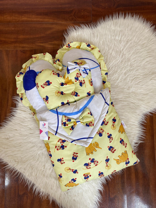 Baby Carry Nests - Heart Shape With Elephant Circus